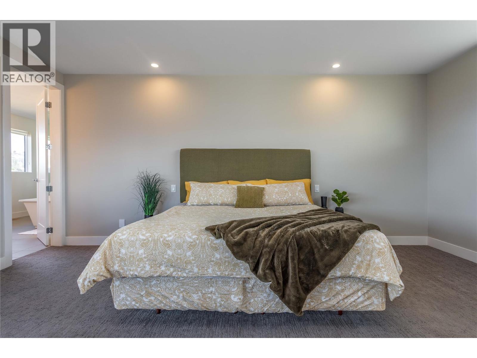 1648 Fawn Run Drive. Kelowna, British Columbia