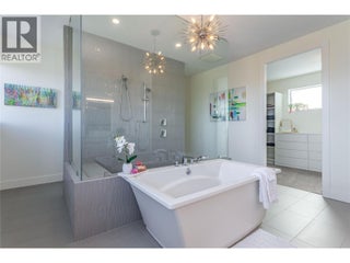 1648 Fawn Run Drive. Kelowna, British Columbia