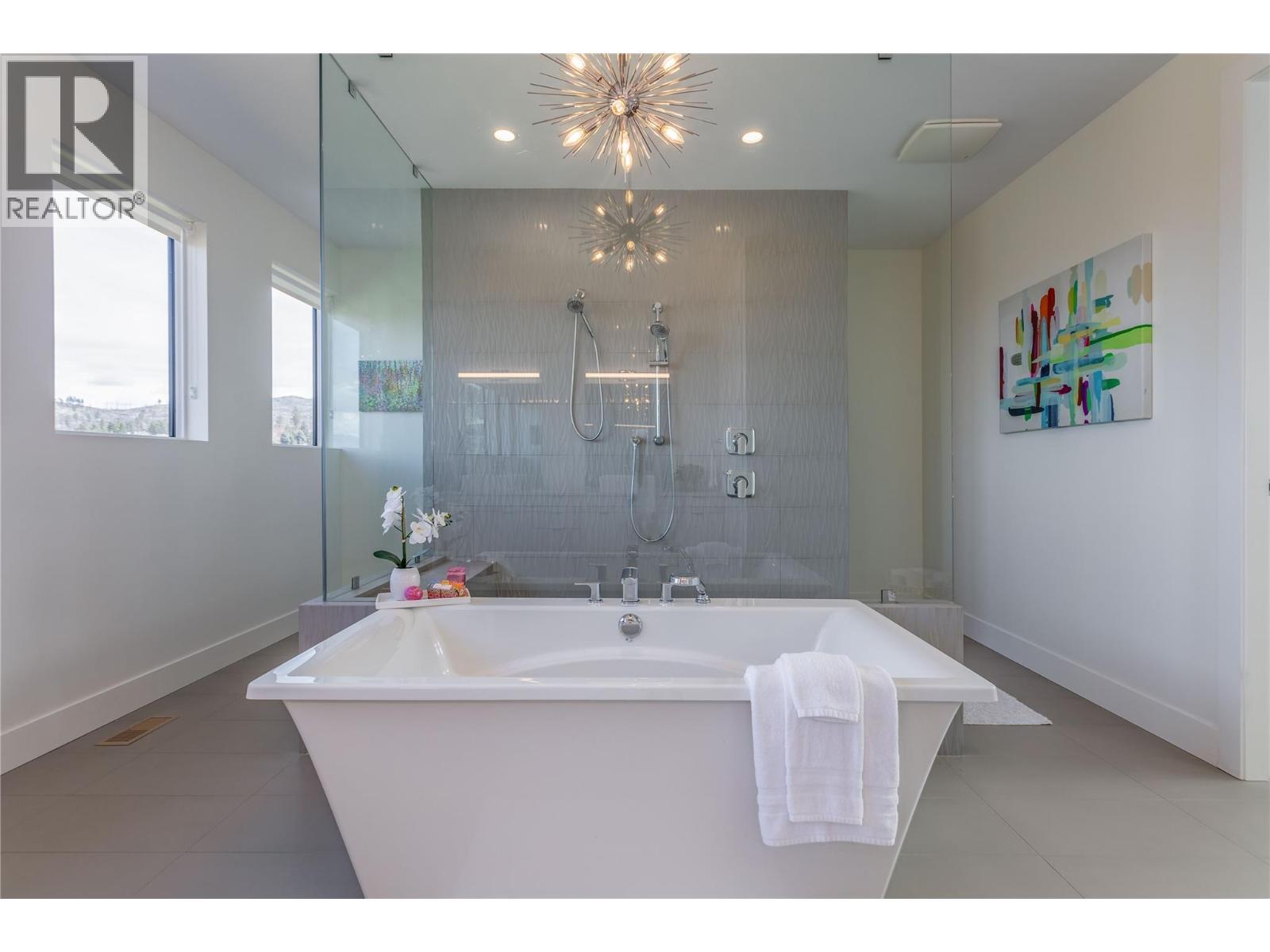 1648 Fawn Run Drive. Kelowna, British Columbia