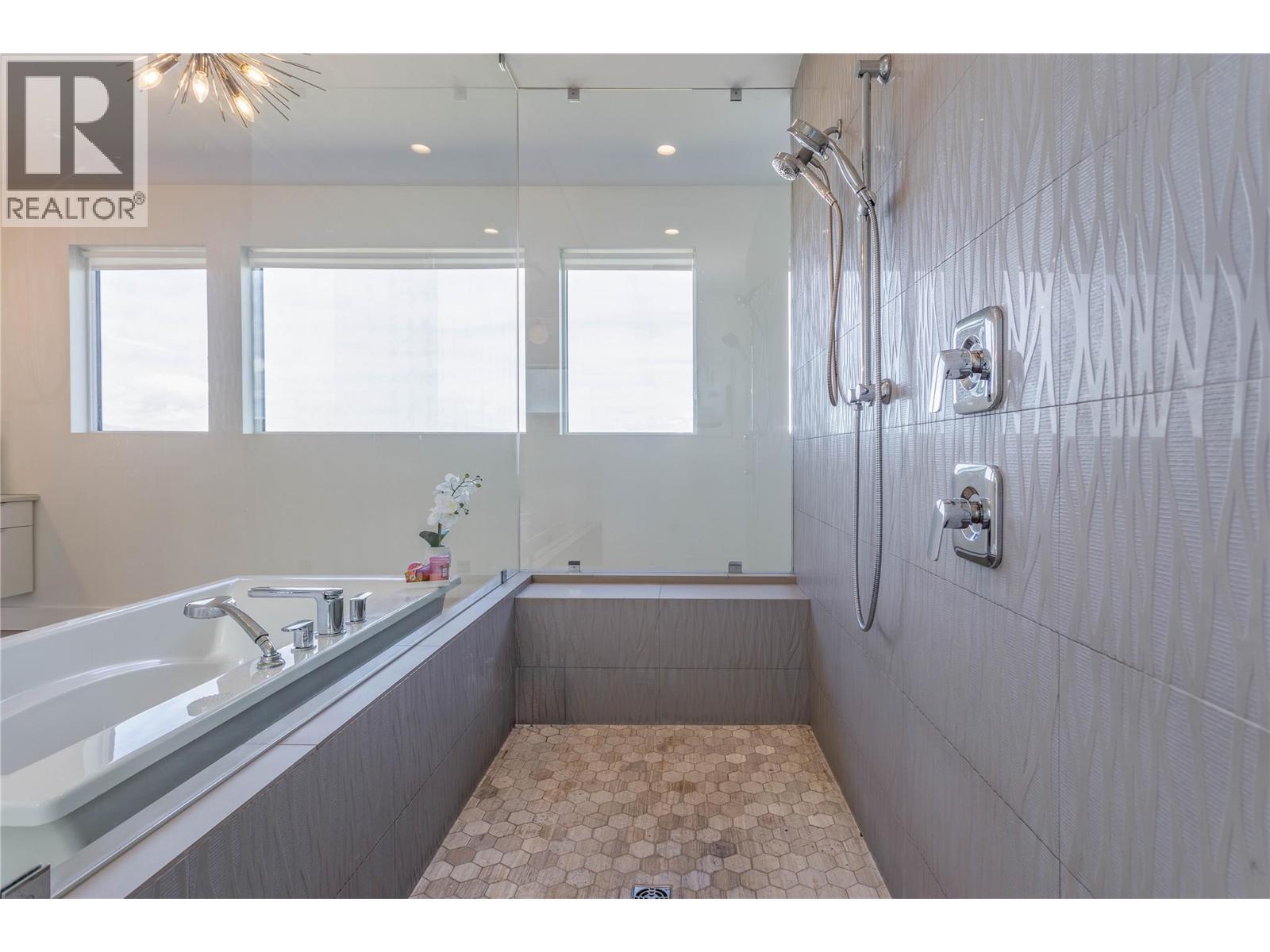 1648 Fawn Run Drive. Kelowna, British Columbia