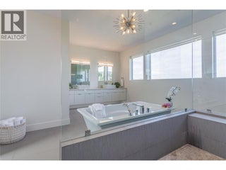 1648 Fawn Run Drive. Kelowna, British Columbia