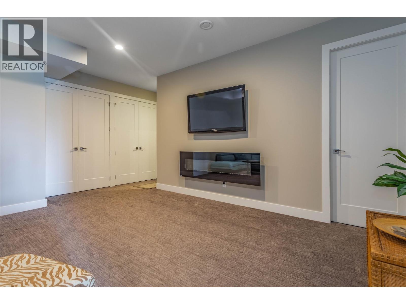 1648 Fawn Run Drive. Kelowna, British Columbia