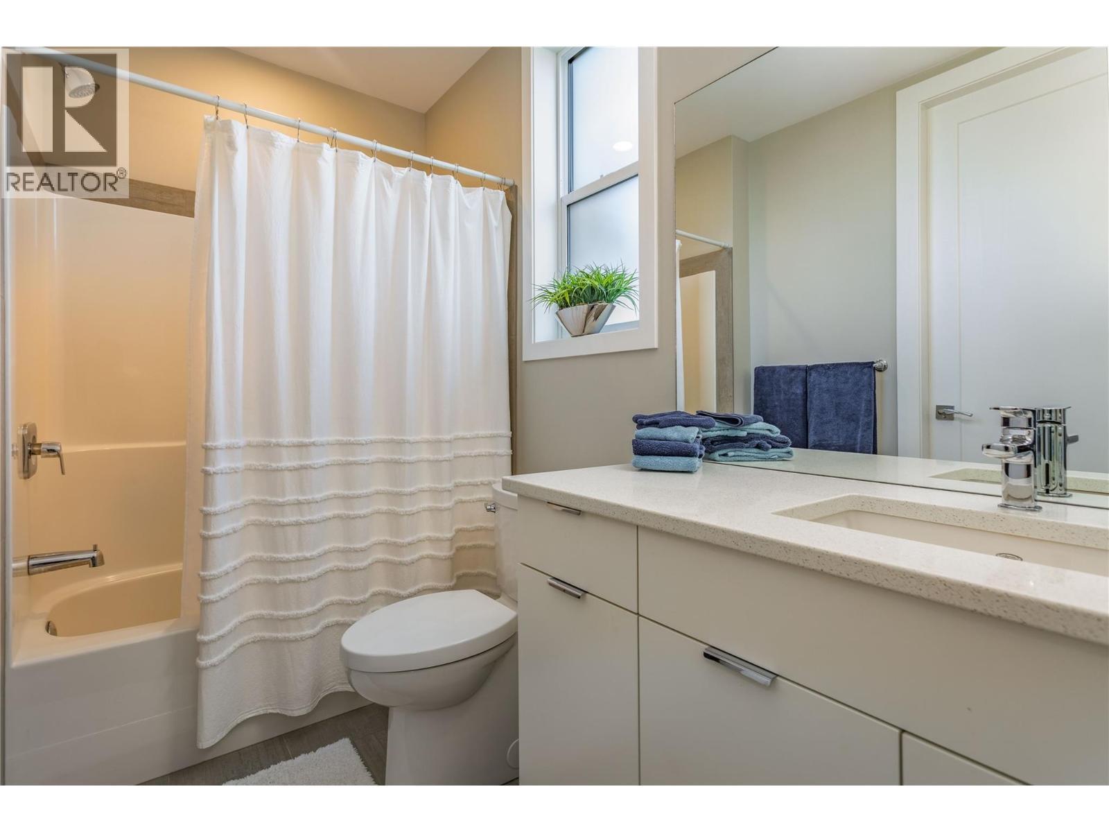 1648 Fawn Run Drive. Kelowna, British Columbia