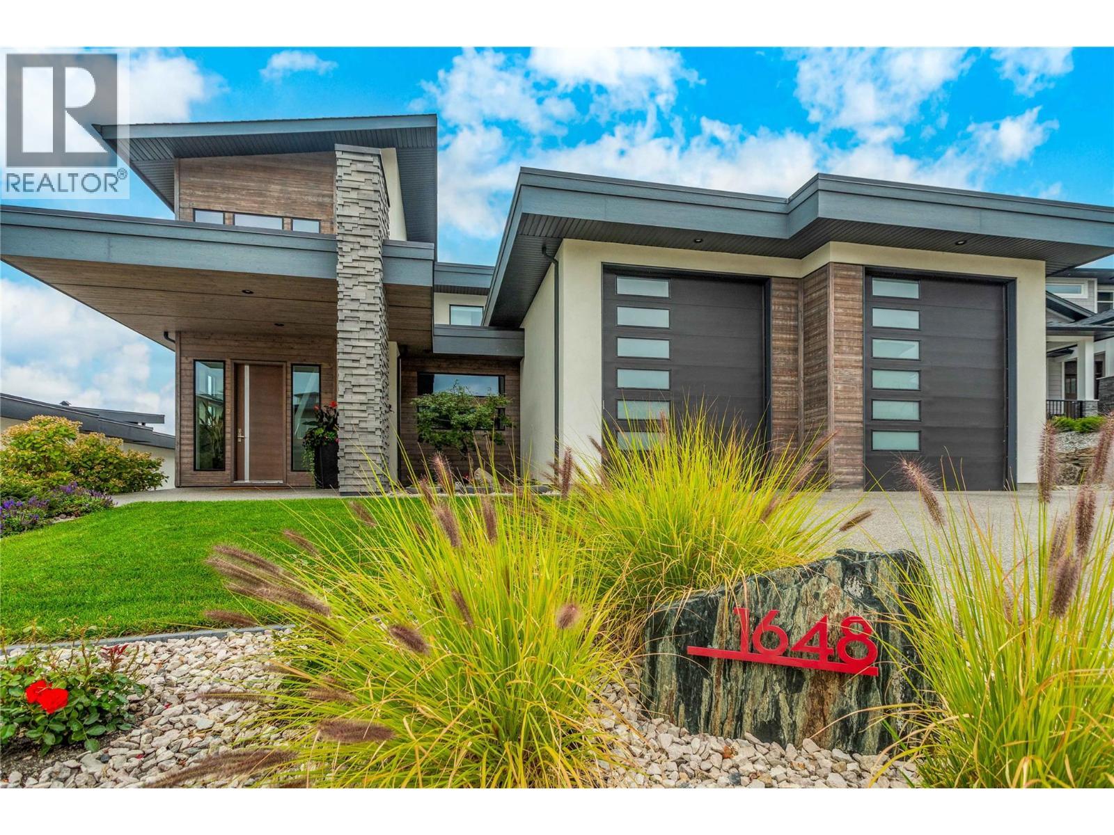 1648 Fawn Run Drive. Kelowna, British Columbia