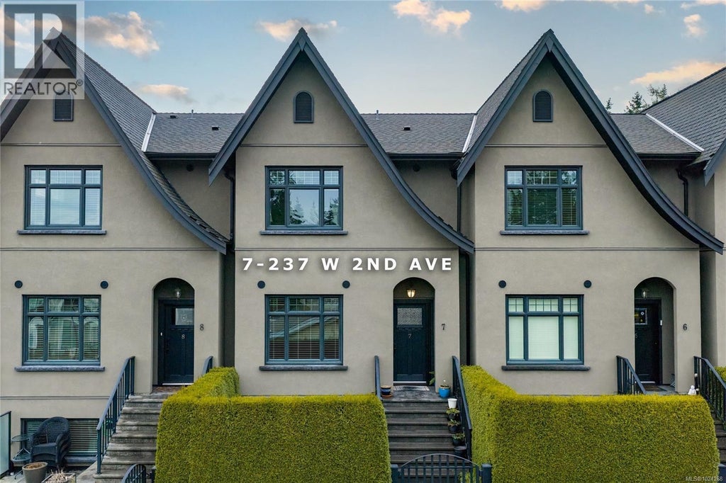 7 237 Second Avenue W, Qualicum Beach