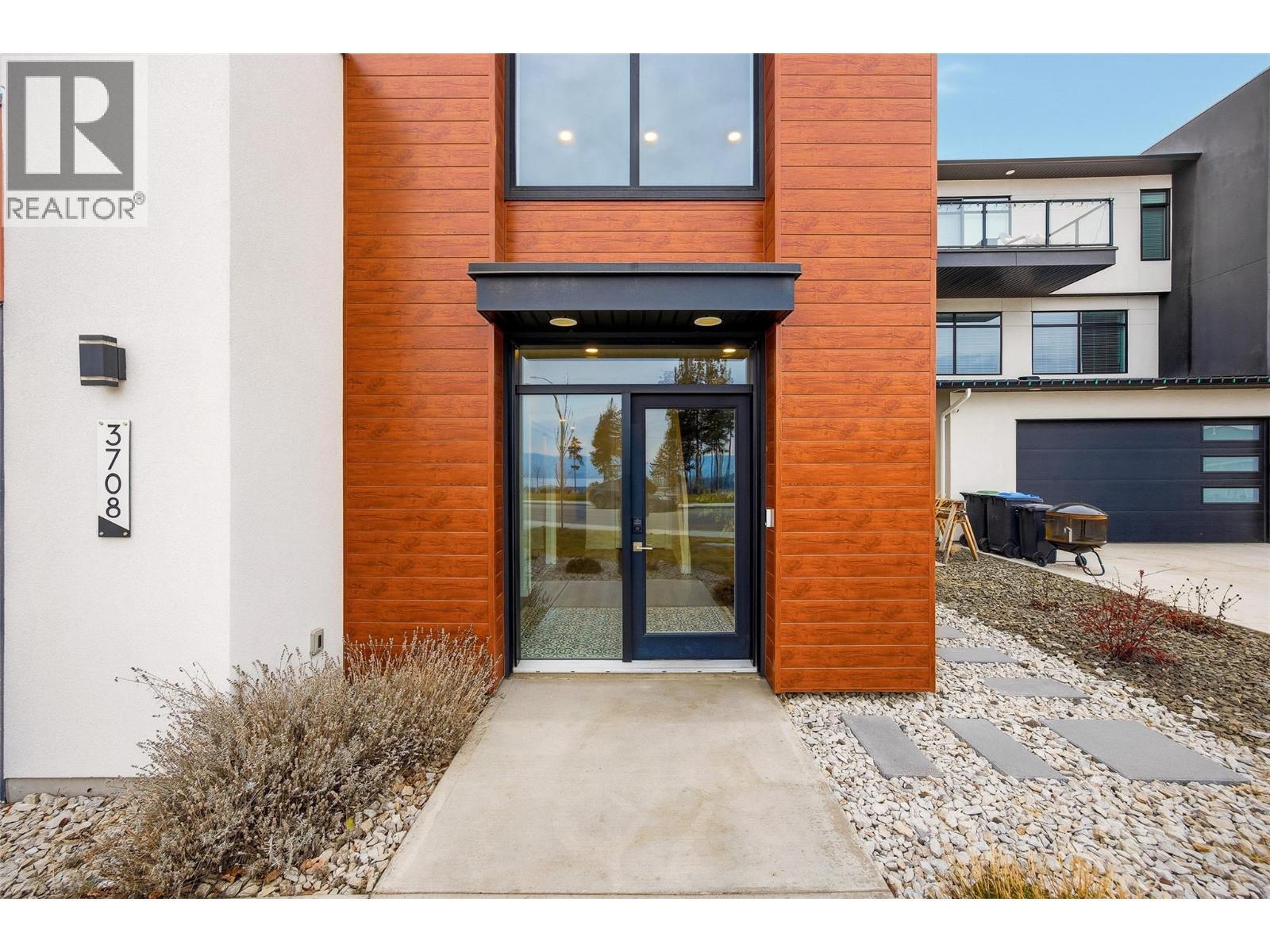 3708 Morningside Drive. West Kelowna, British Columbia