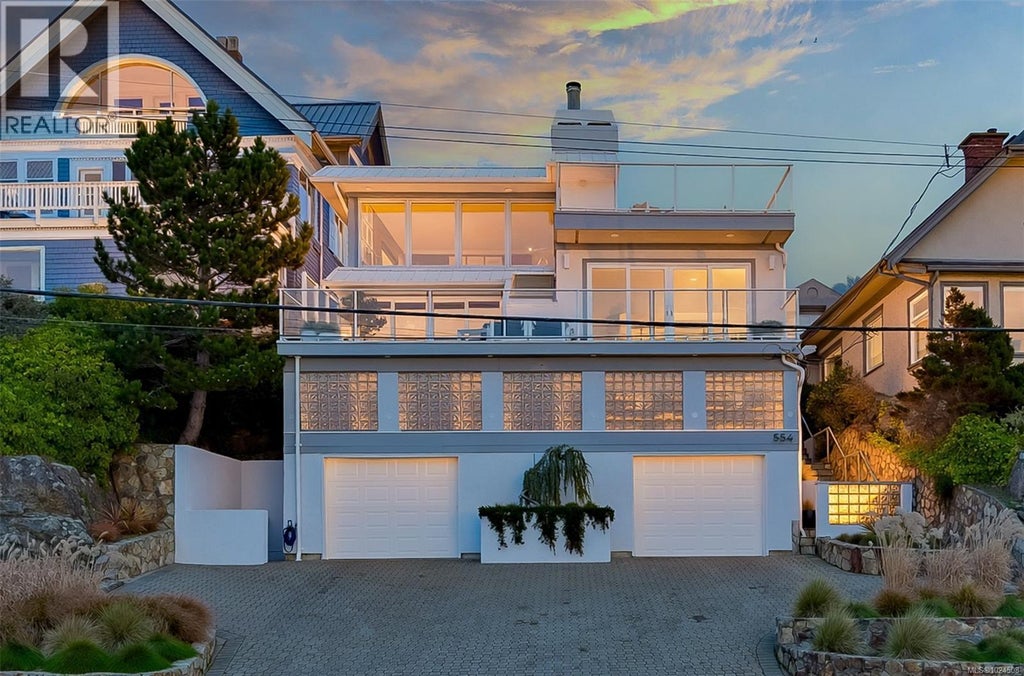 554 Beach Drive, Oak Bay