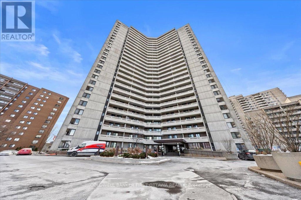 808 - 1171 Ambleside Drive, Ottawa