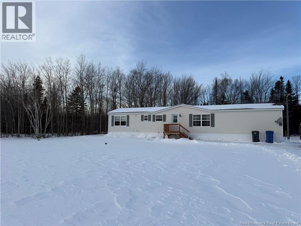 711 Route 450, Lavillette