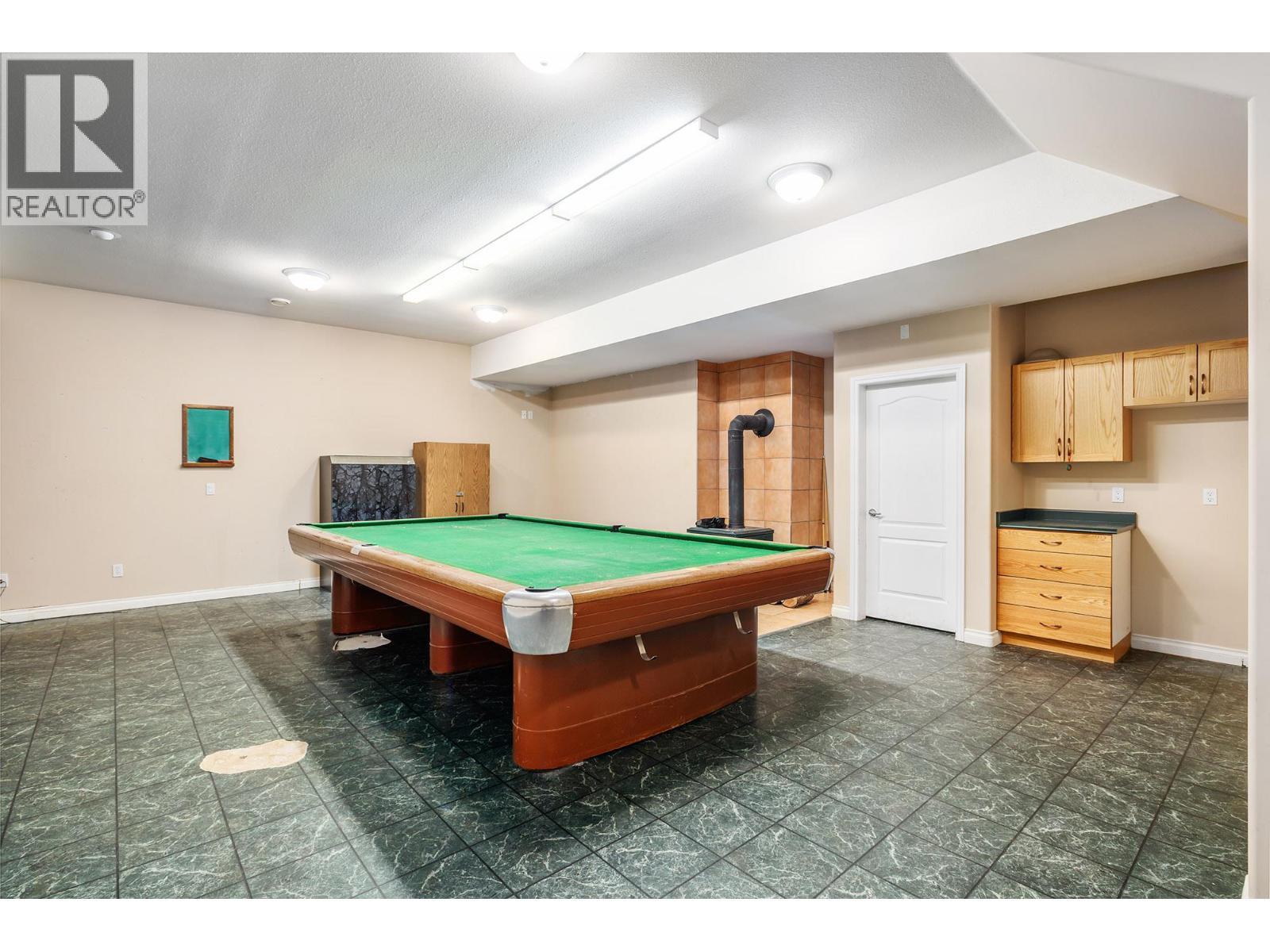 4323 Bedford Lane. Kelowna, British Columbia