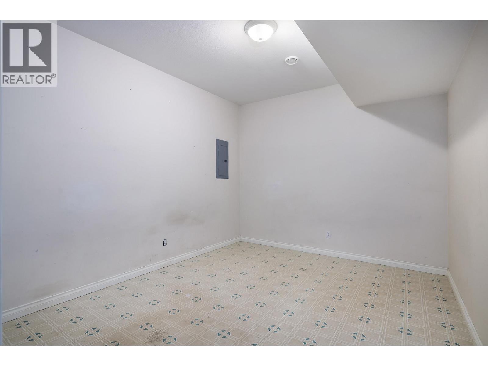 4323 Bedford Lane. Kelowna, British Columbia