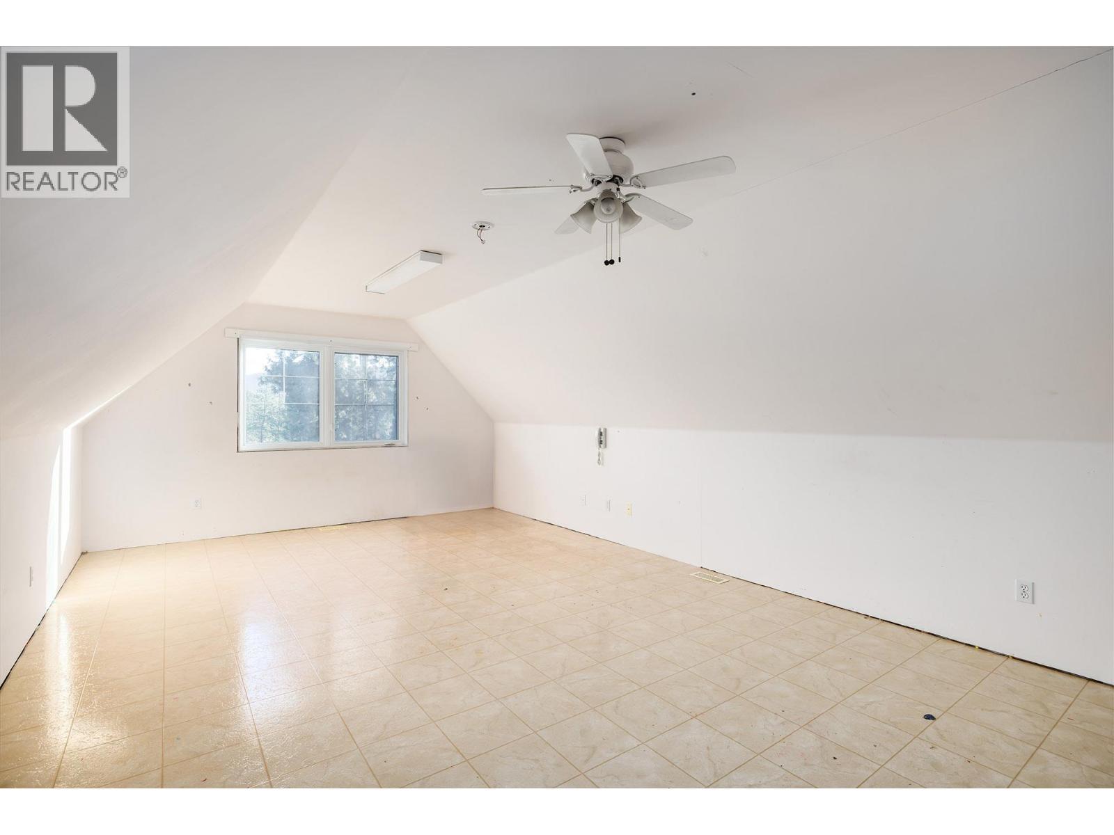 4323 Bedford Lane. Kelowna, British Columbia