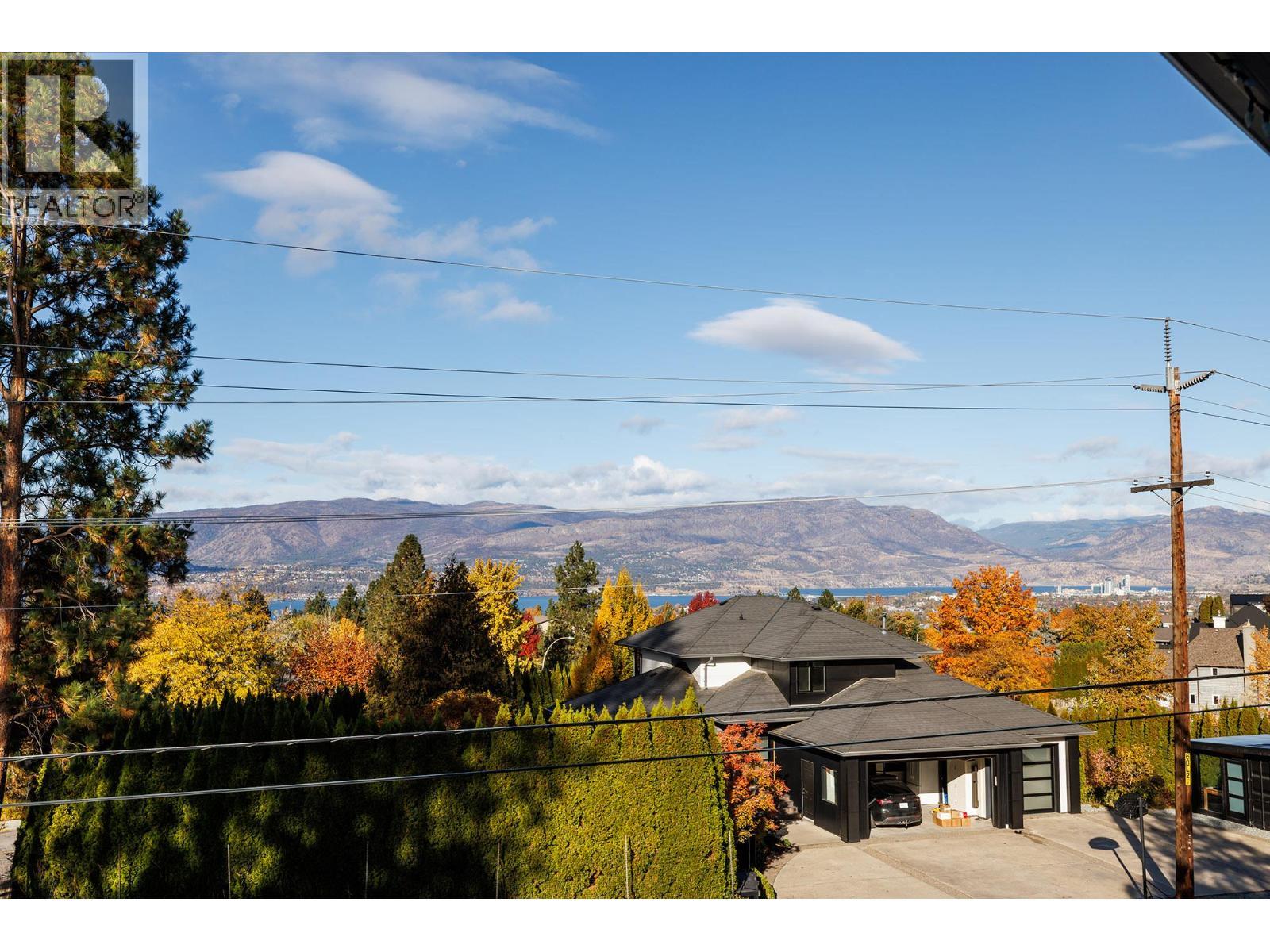 4323 Bedford Lane. Kelowna, British Columbia