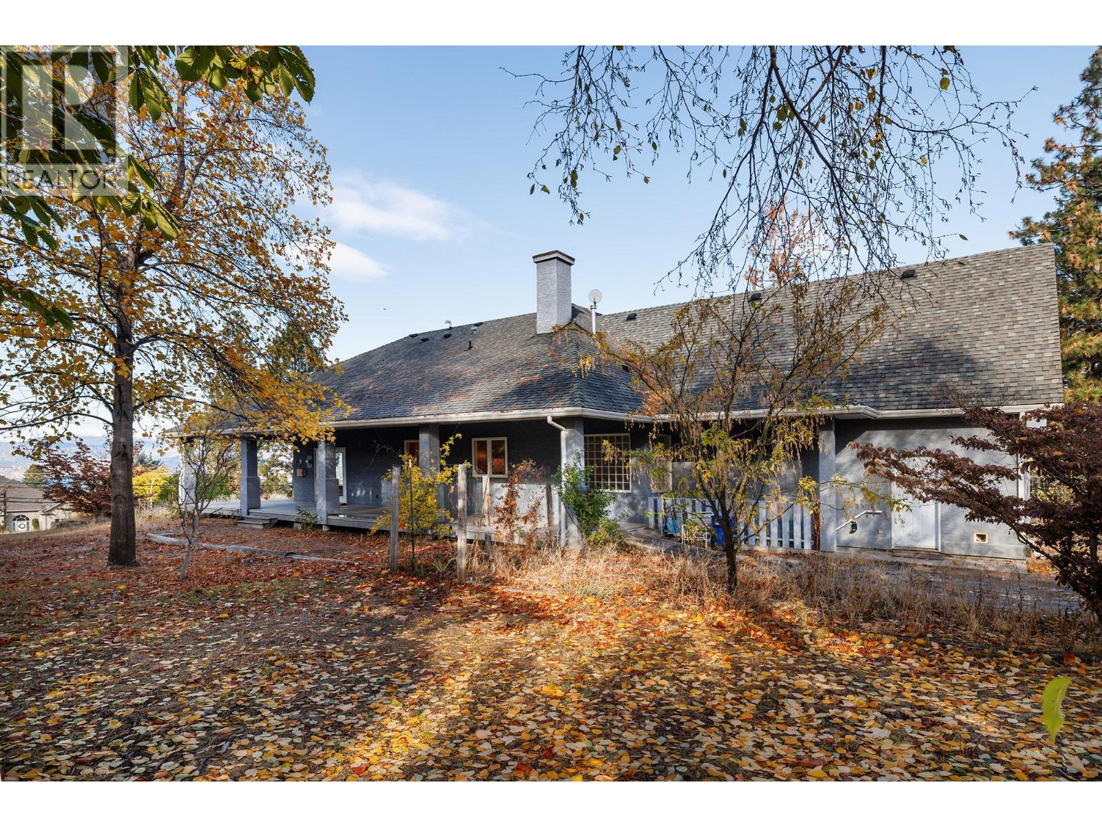 4323 Bedford Lane. Kelowna, British Columbia