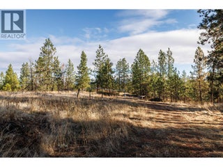 4323 Bedford Lane. Kelowna, British Columbia