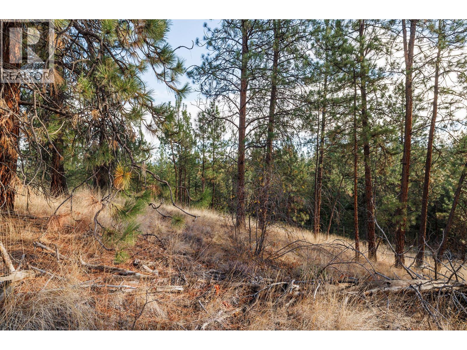 4323 Bedford Lane. Kelowna, British Columbia