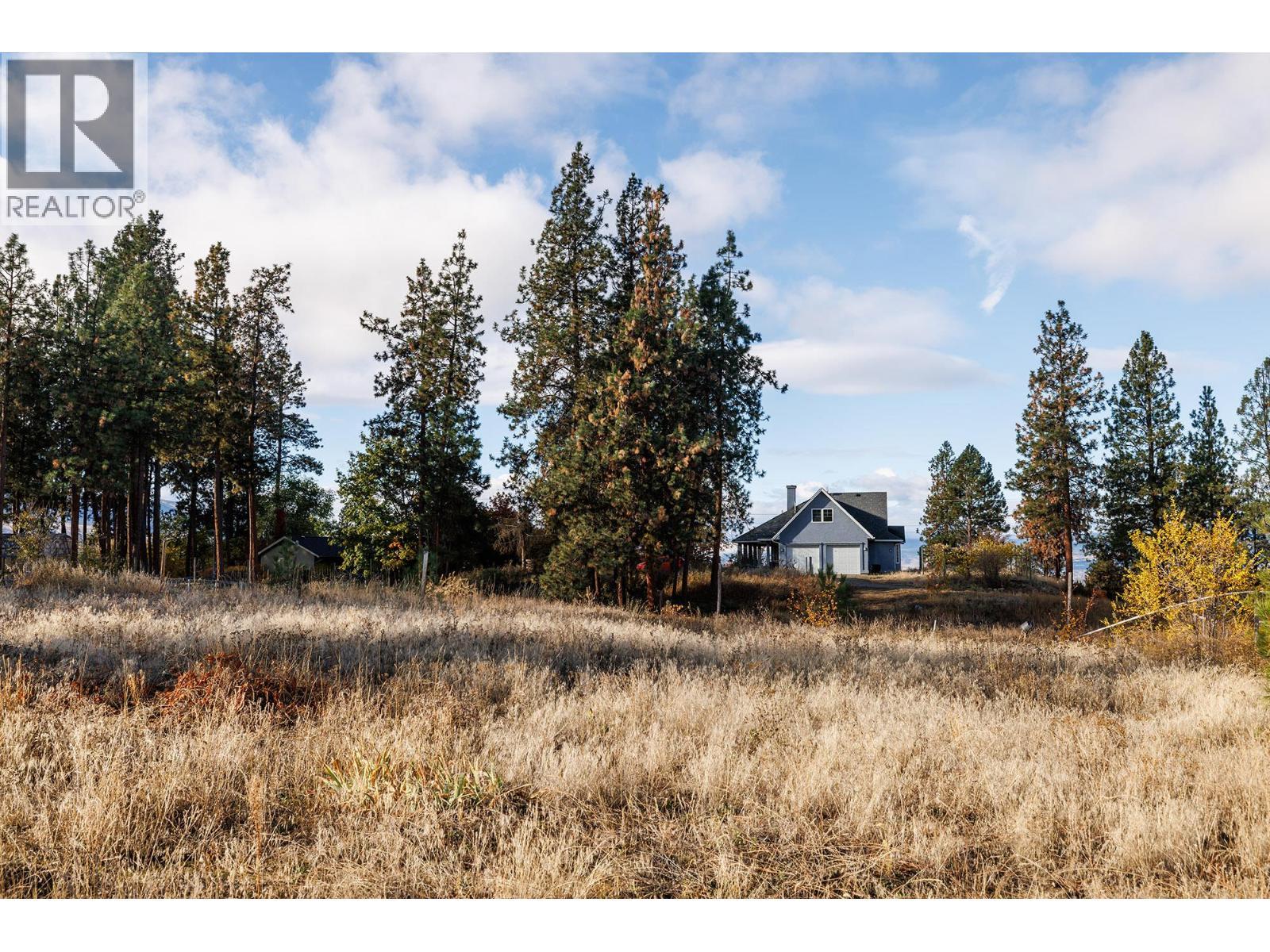 4323 Bedford Lane. Kelowna, British Columbia