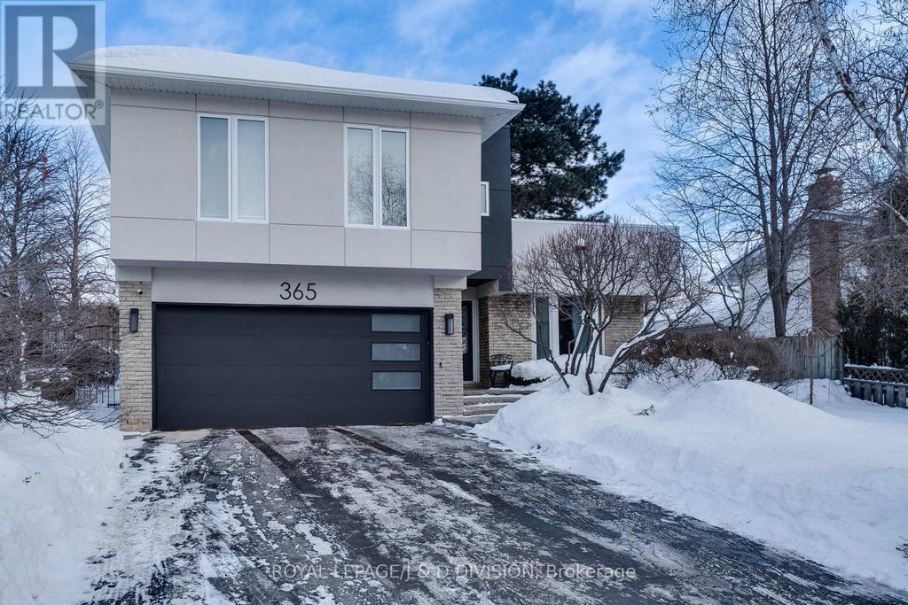 365 Lynn Place, Oakville (fa Falgarwood)