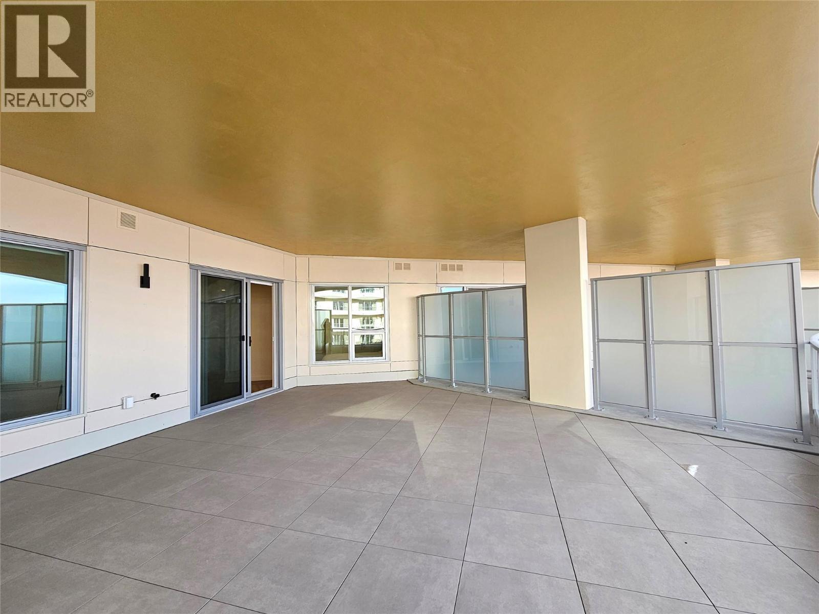 3340 Lakeshore Drive Unit# 514. Kelowna, British Columbia