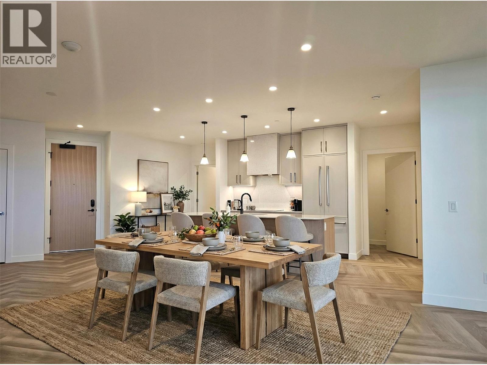 3340 Lakeshore Drive Unit# 514. Kelowna, British Columbia