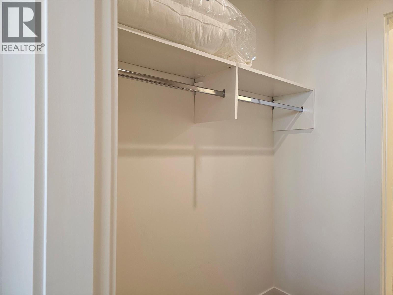 3340 Lakeshore Drive Unit# 514. Kelowna, British Columbia