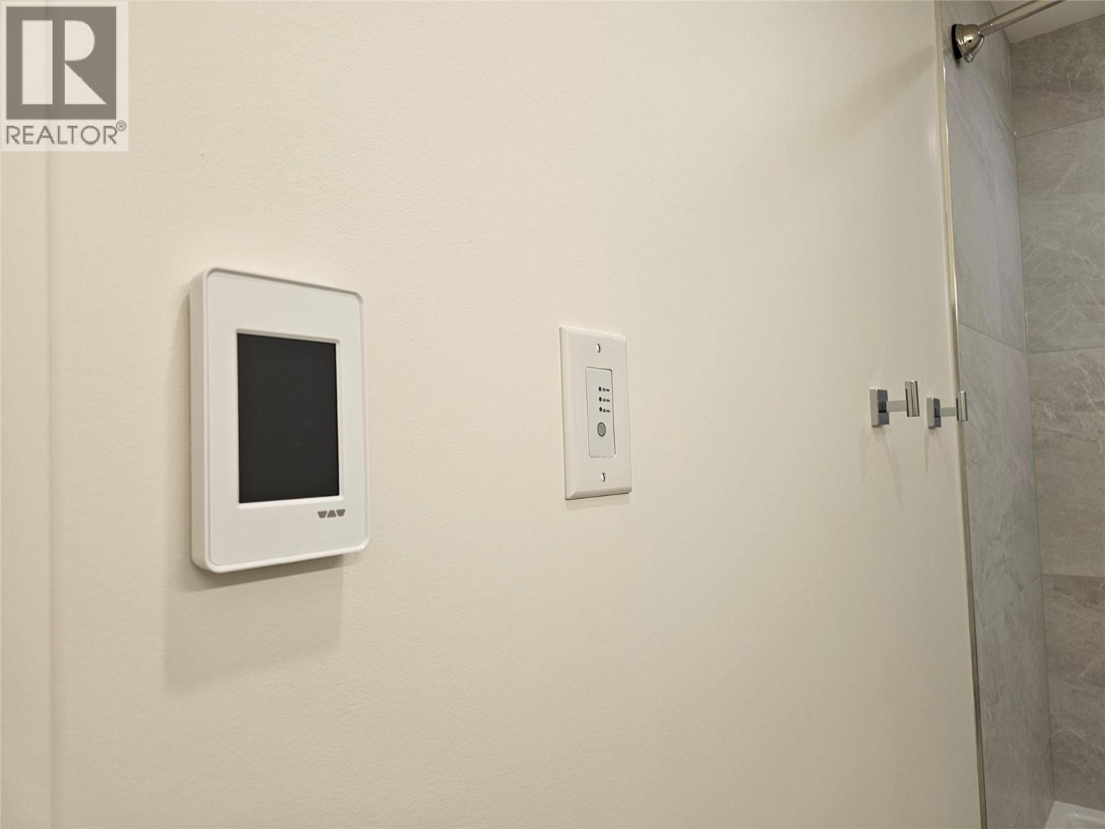 3340 Lakeshore Drive Unit# 514. Kelowna, British Columbia