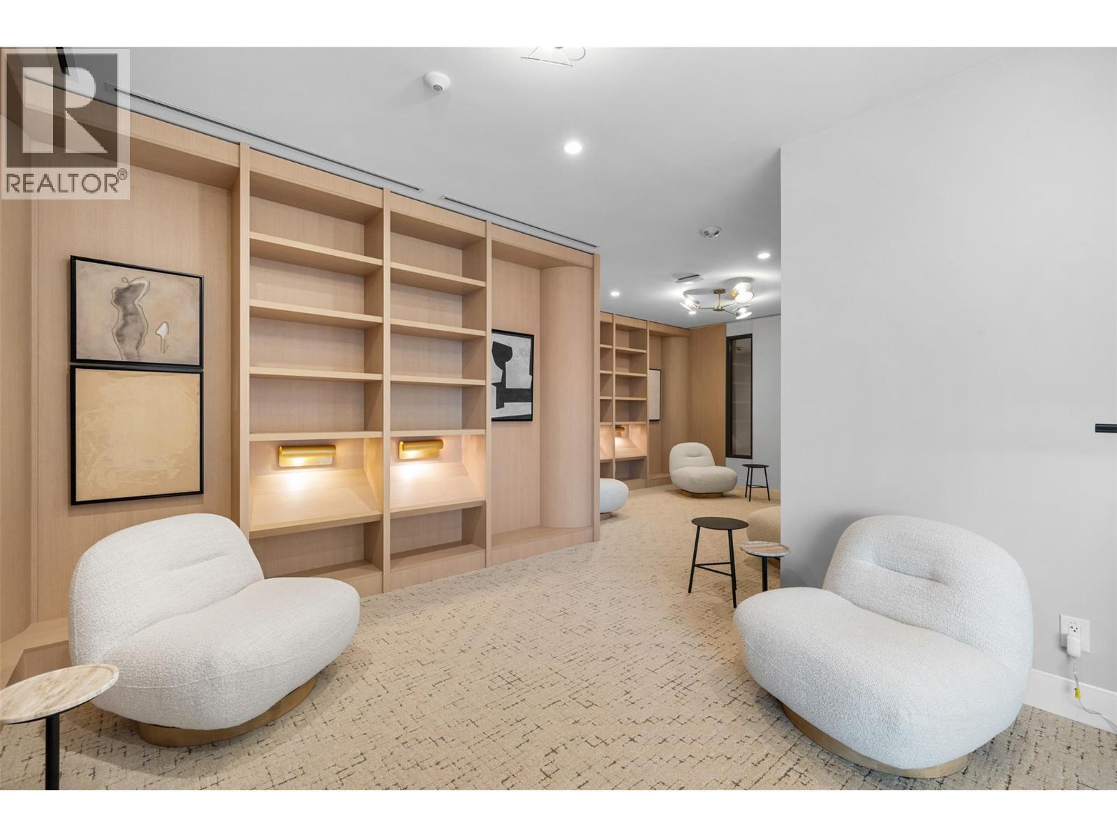 3340 Lakeshore Drive Unit# 514. Kelowna, British Columbia