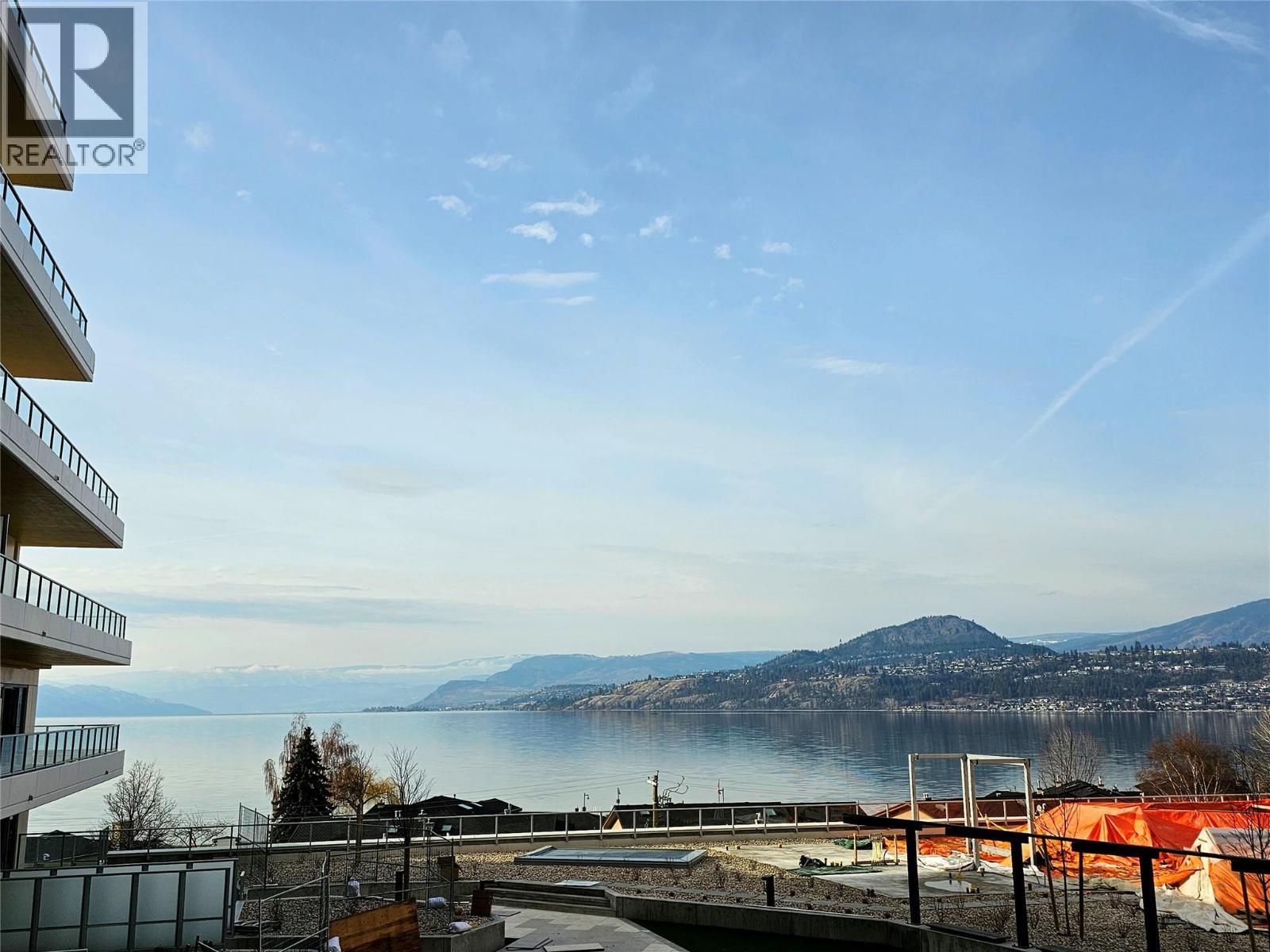 3340 Lakeshore Drive Unit# 514. Kelowna, British Columbia