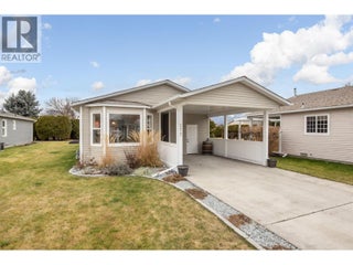 1255 Raymer Avenue Unit# 572. Kelowna, British Columbia