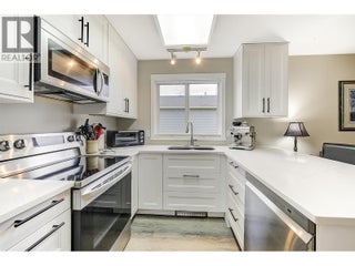 1255 Raymer Avenue Unit# 572. Kelowna, British Columbia