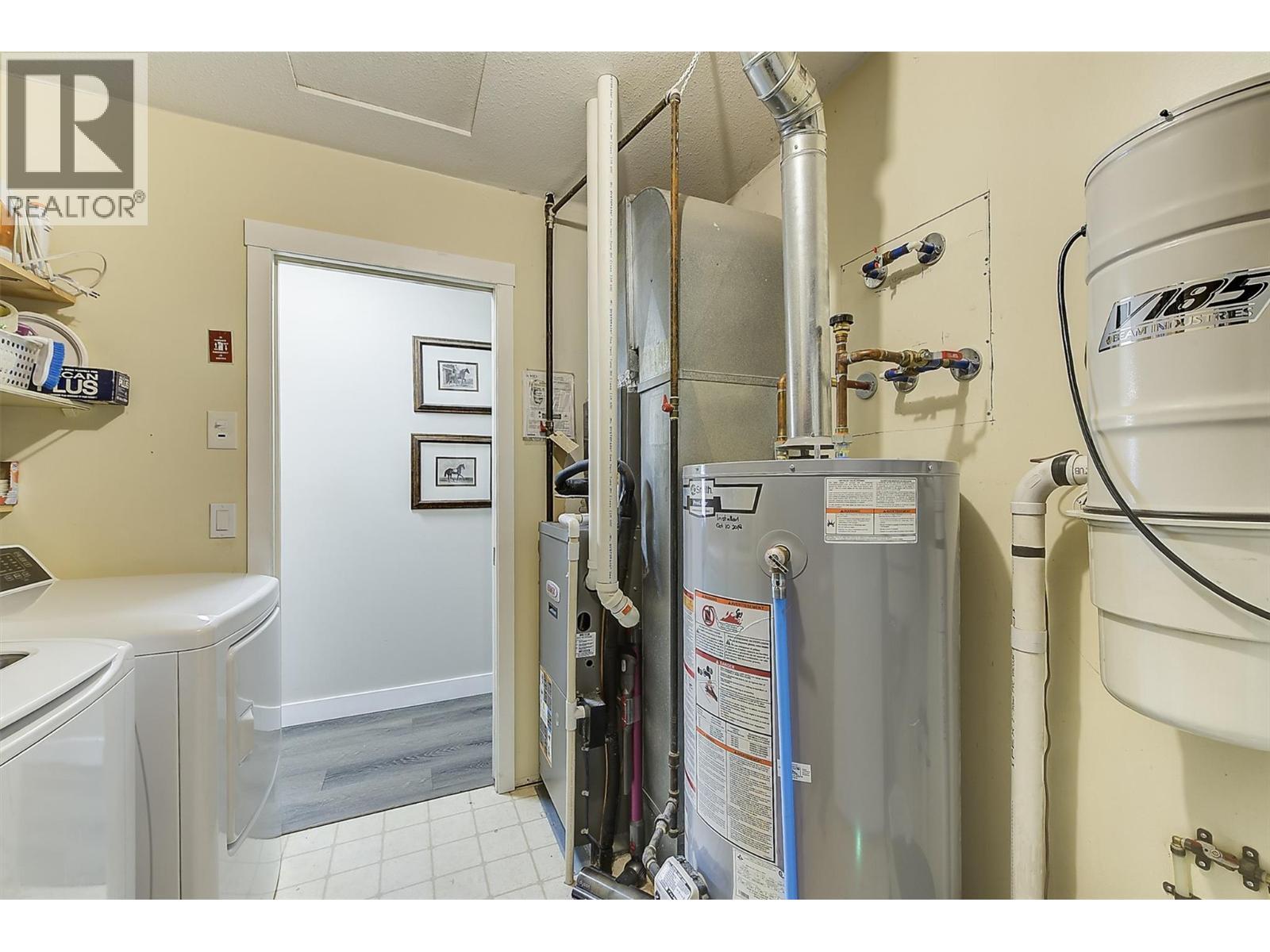 1255 Raymer Avenue Unit# 572. Kelowna, British Columbia