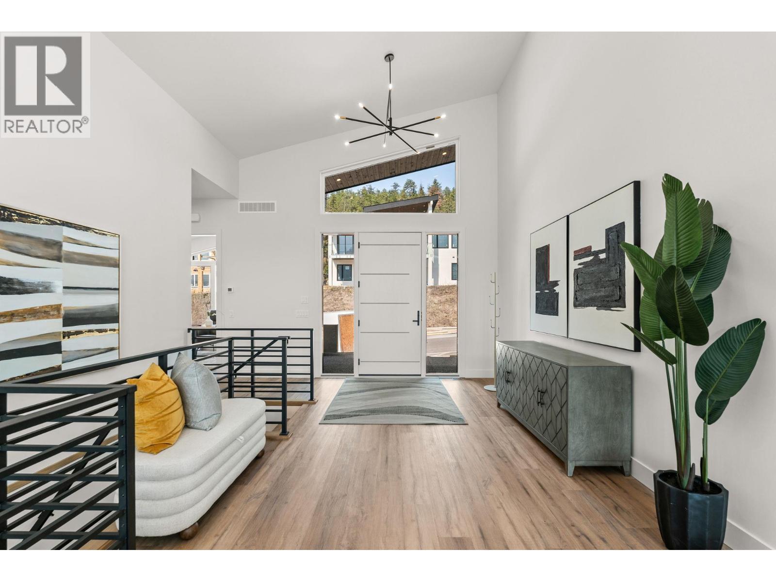 901 Melrose Street. Kelowna, British Columbia