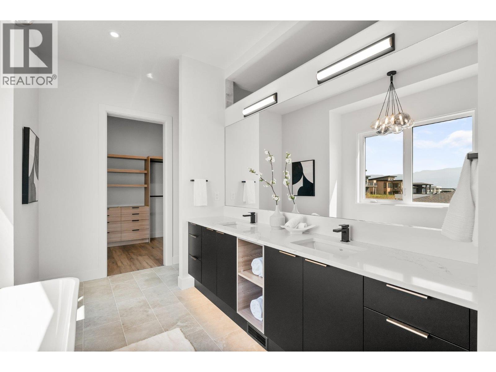 901 Melrose Street. Kelowna, British Columbia