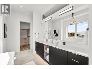 901 Melrose Street. Kelowna, British Columbia