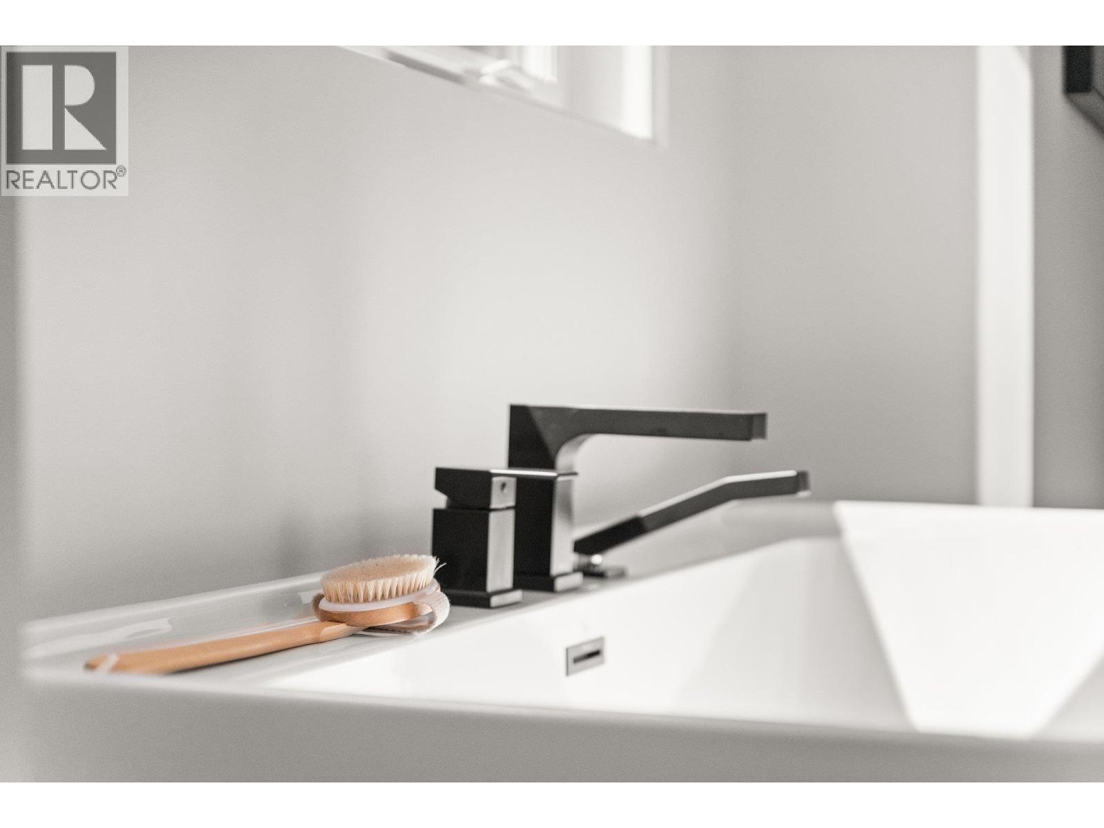 901 Melrose Street. Kelowna, British Columbia