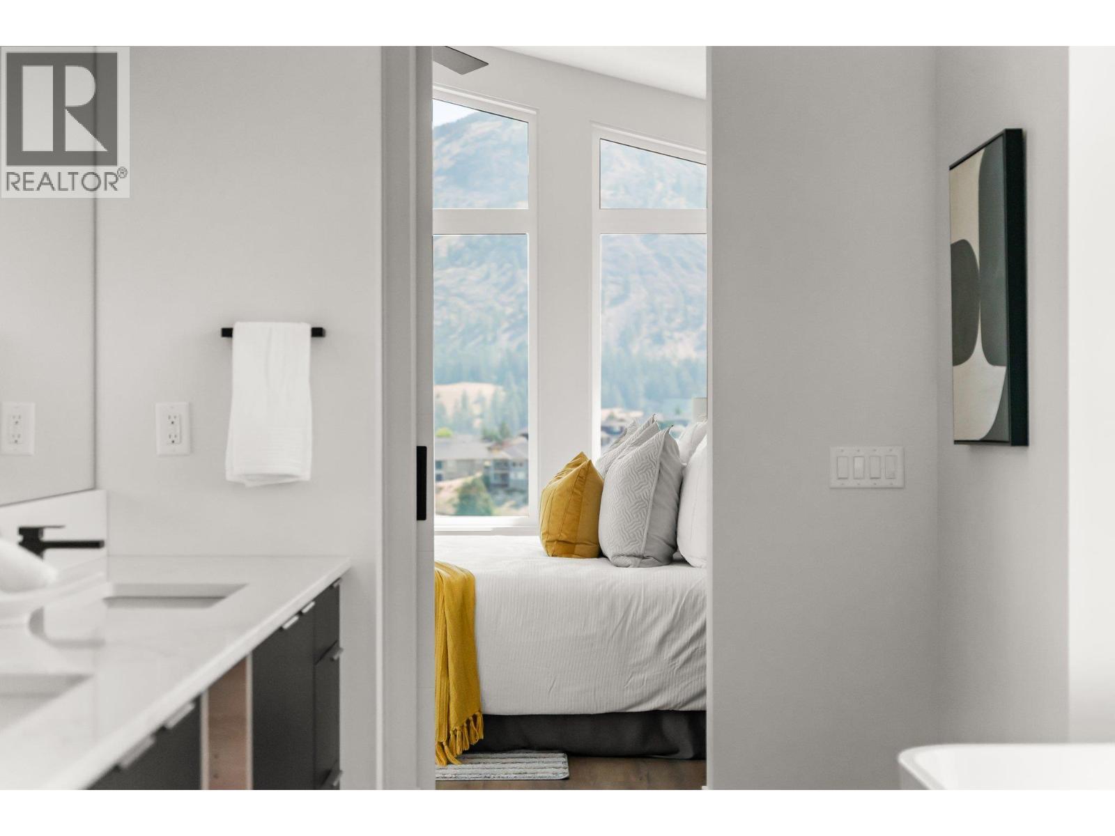 901 Melrose Street. Kelowna, British Columbia