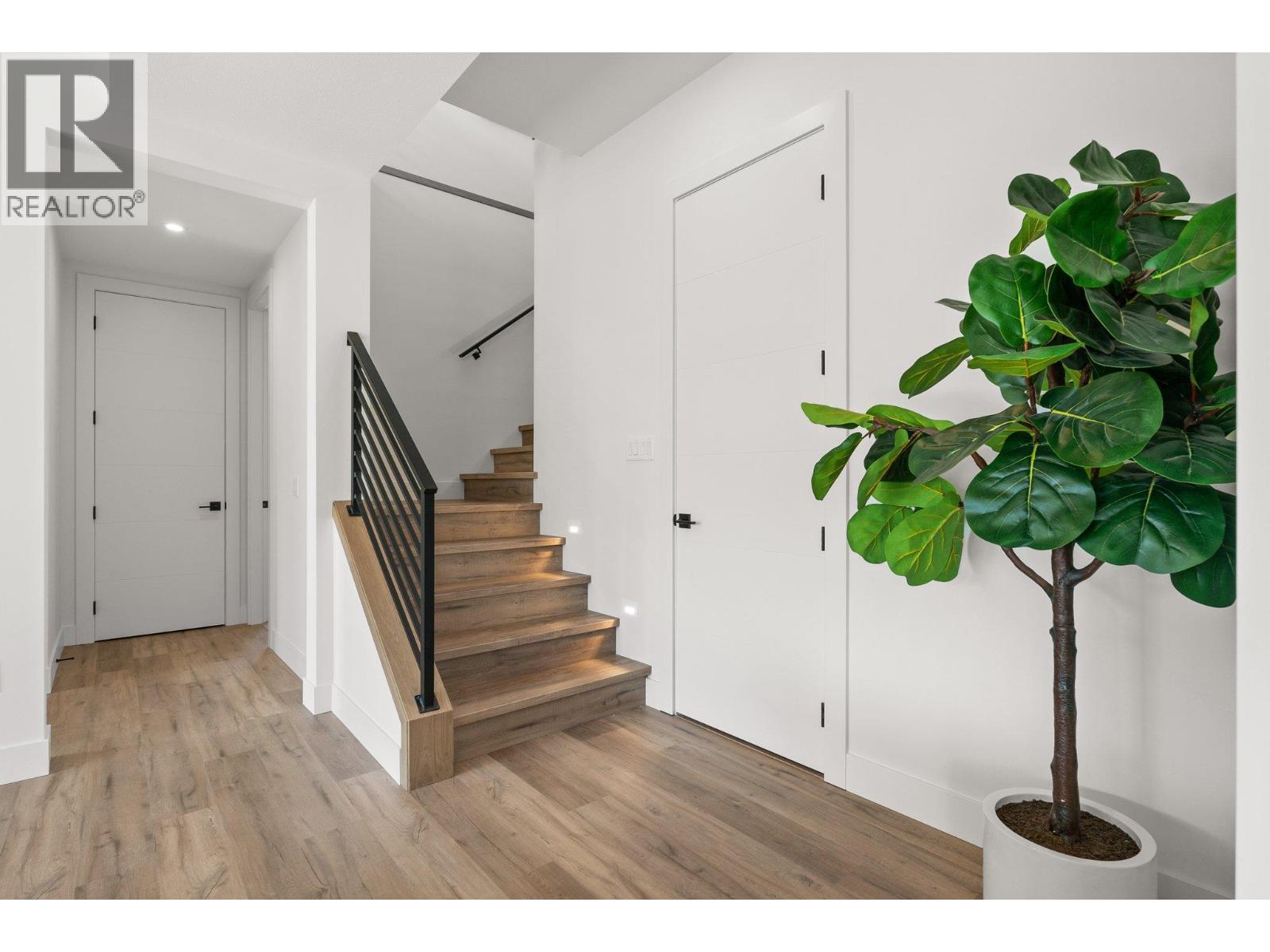 901 Melrose Street. Kelowna, British Columbia