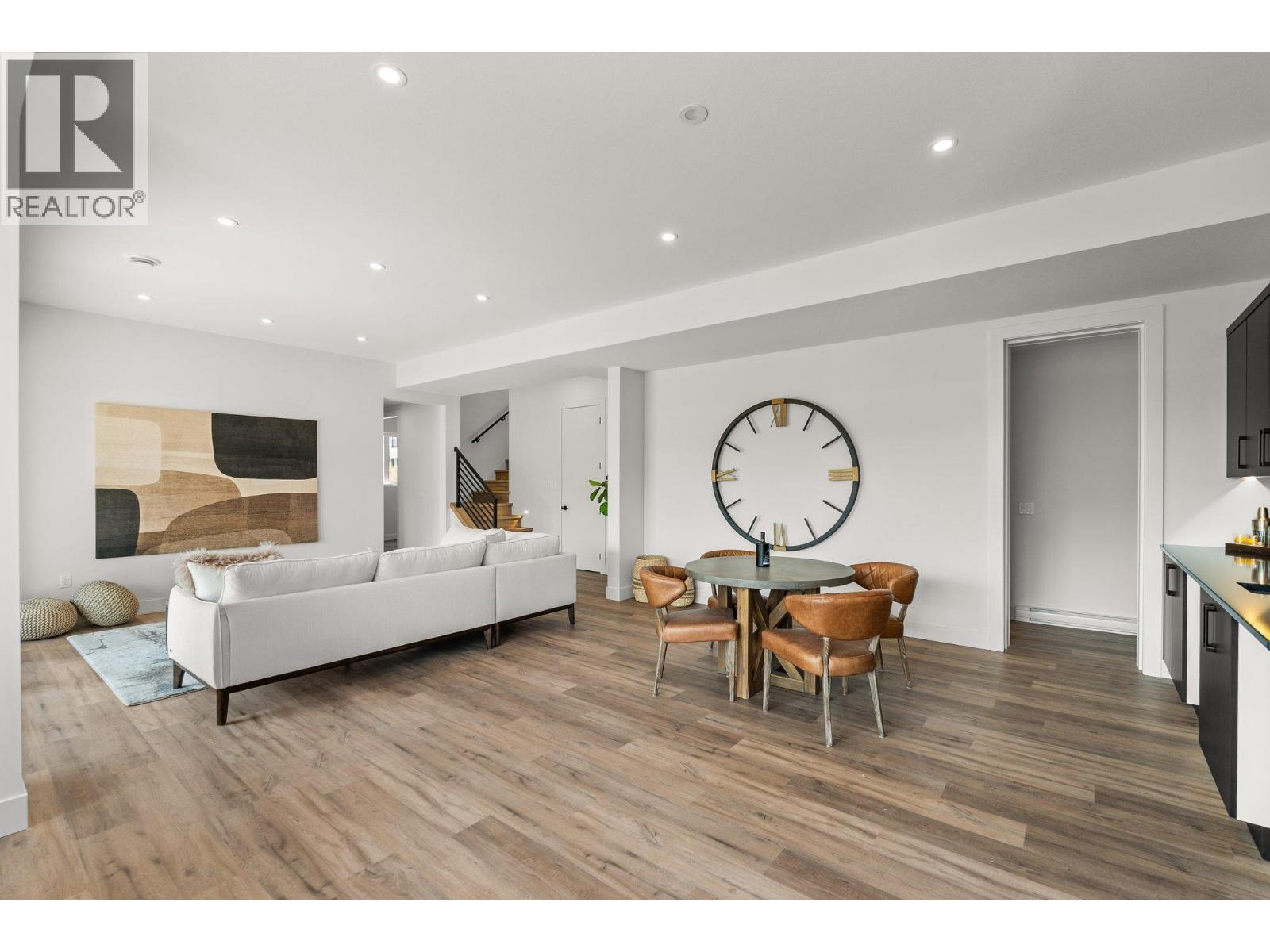 901 Melrose Street. Kelowna, British Columbia