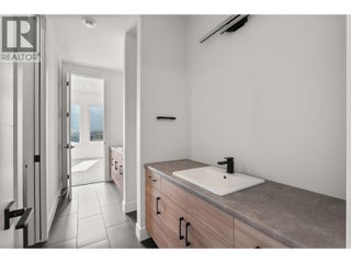 901 Melrose Street. Kelowna, British Columbia