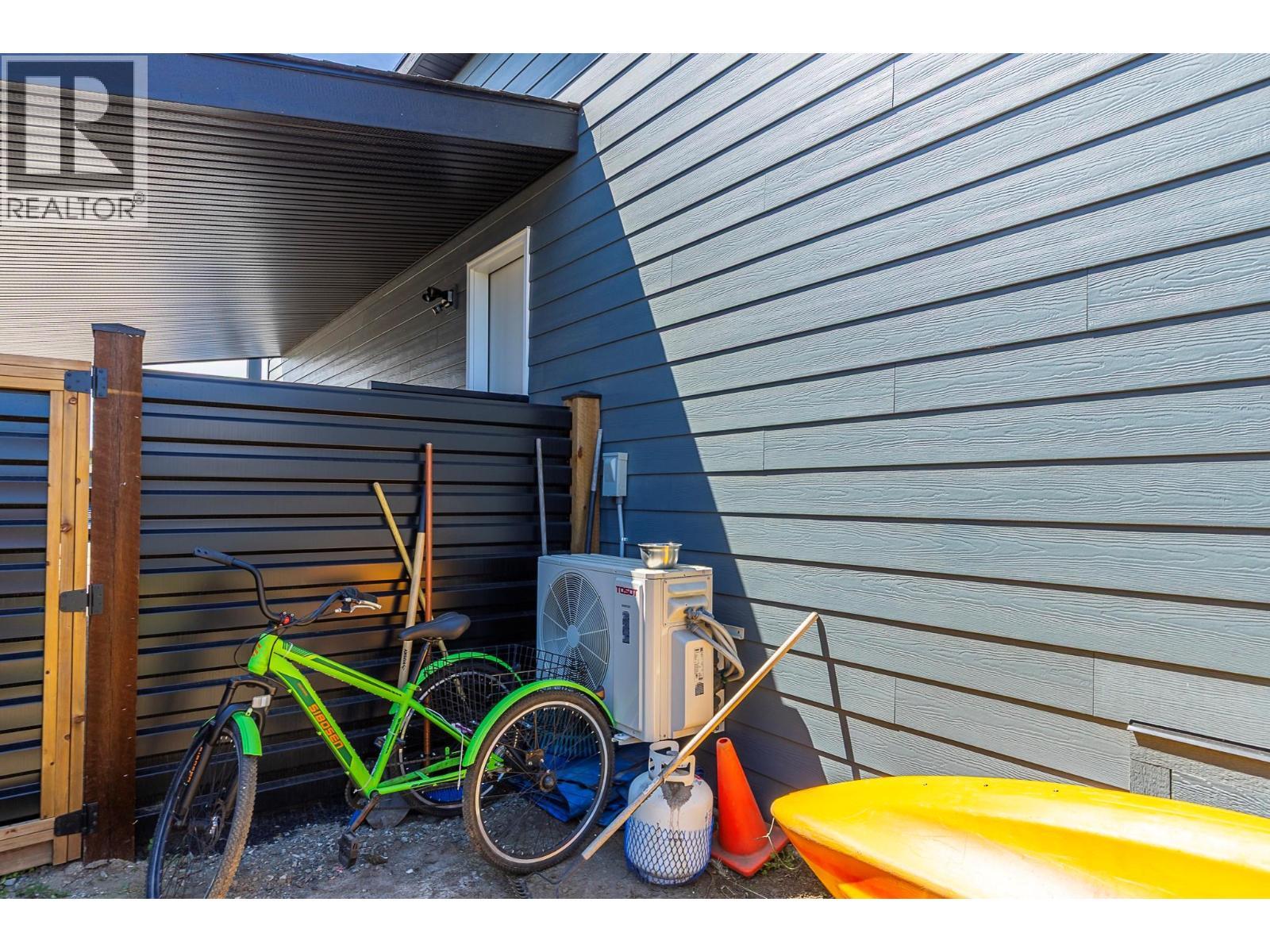 8900 Jim Bailey Road Unit# 107. Kelowna, British Columbia