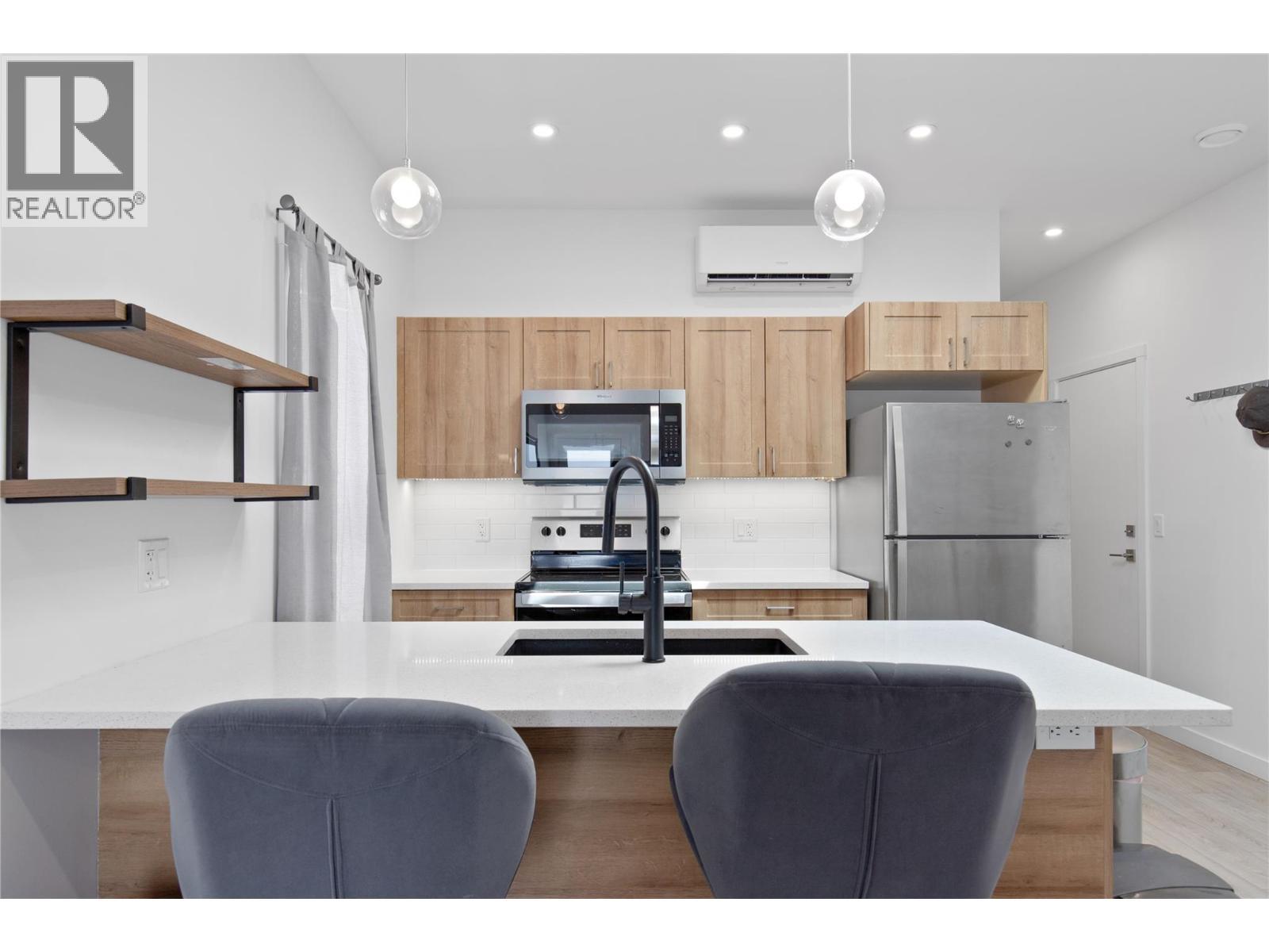 8900 Jim Bailey Road Unit# 107. Kelowna, British Columbia