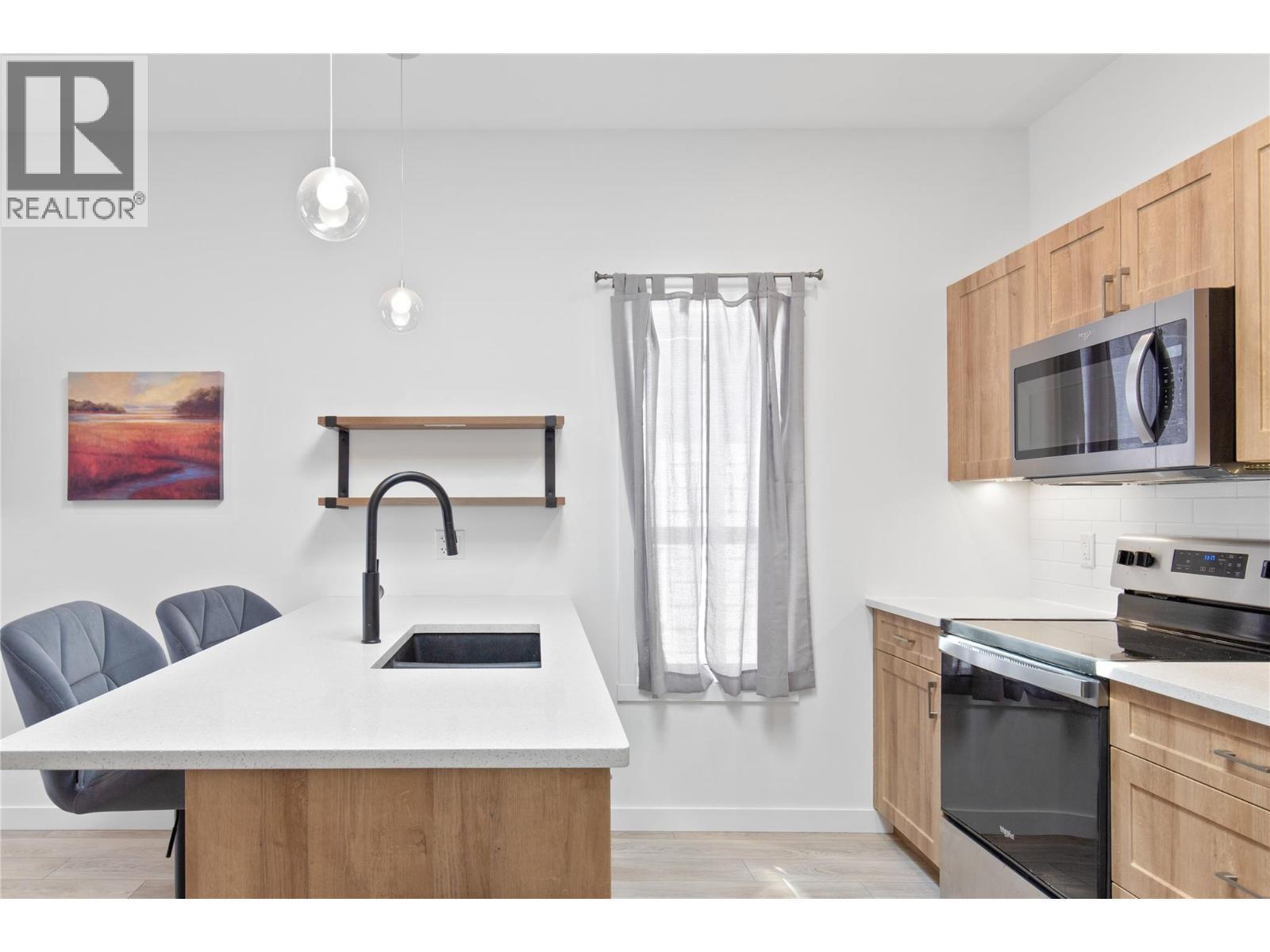 8900 Jim Bailey Road Unit# 107. Kelowna, British Columbia