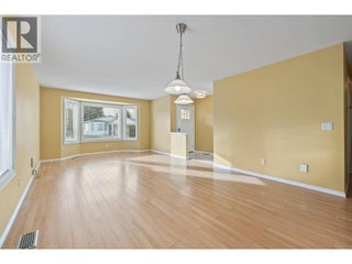 1260 Raymer Avenue Unit# 438. Kelowna, British Columbia