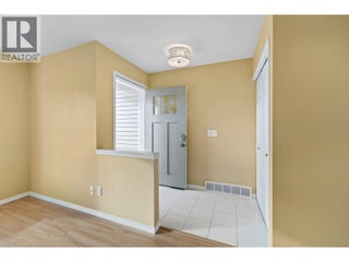 1260 Raymer Avenue Unit# 438. Kelowna, British Columbia