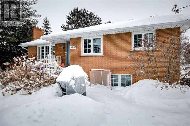 5780 Hwy 69 N, Hanmer