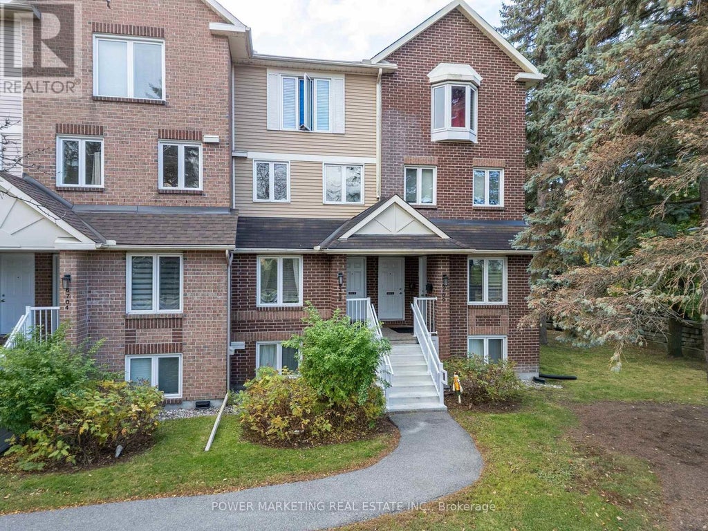 B - 6702 Jeanne D'arc Boulevard N, Ottawa