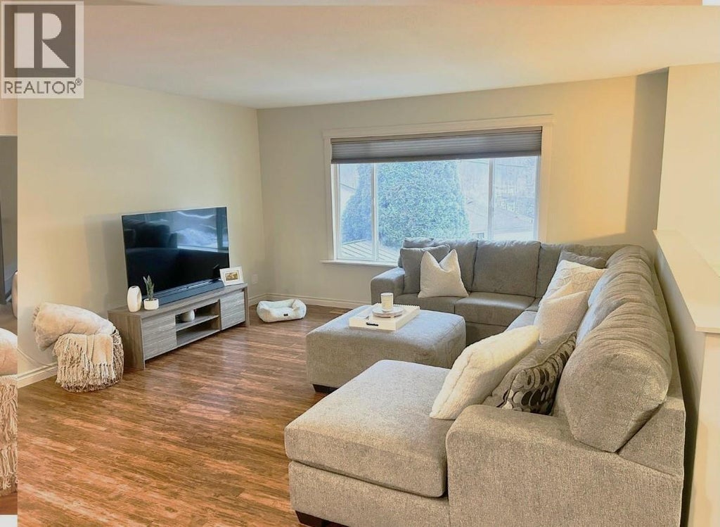 1718 Grandview Avenue, Lumby