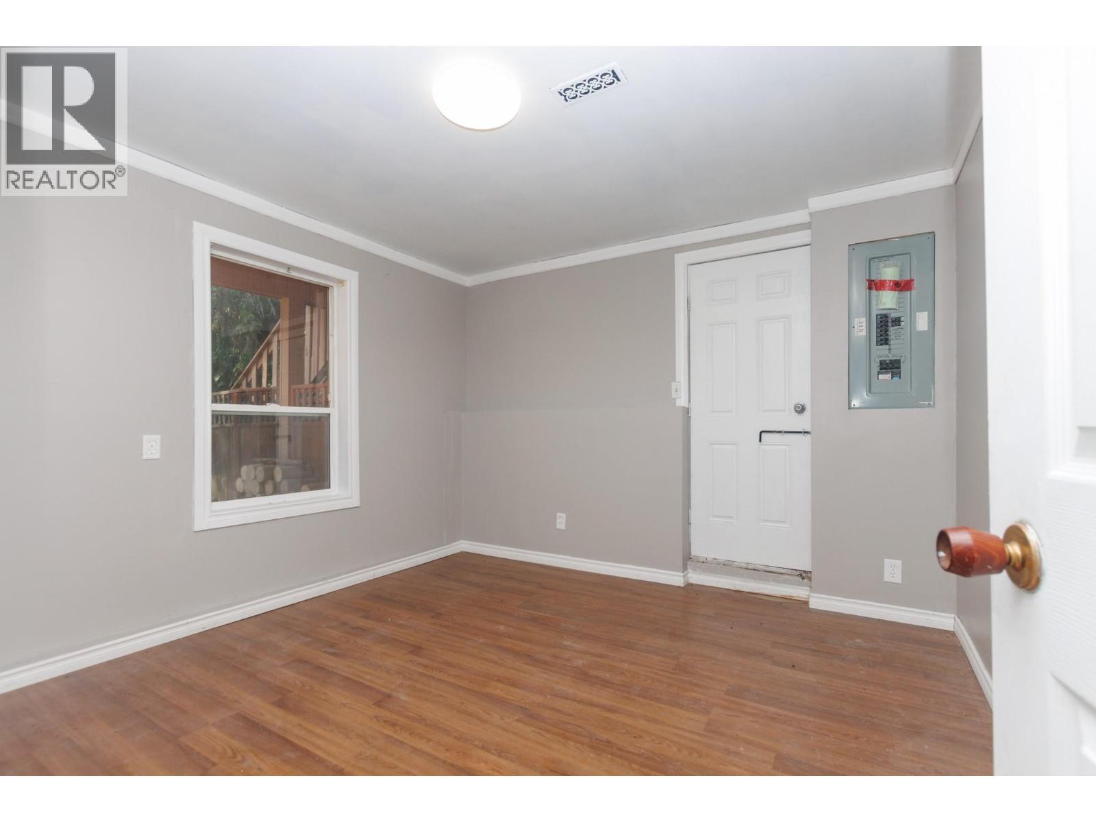 5246 Mayfair Road Se. Salmon Arm, British Columbia