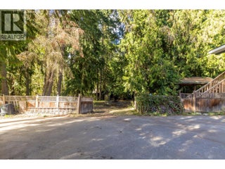 5246 Mayfair Road Se. Salmon Arm, British Columbia