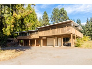 5246 Mayfair Road Se. Salmon Arm, British Columbia